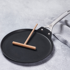 Le Creuset Online Toughened Non-stick PRO Crepe Pan - Toughened Non-stick PRO Crepe Pan