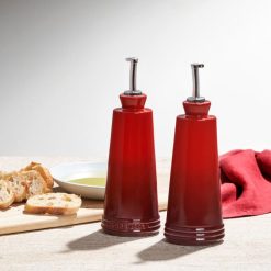 Le Creuset Online Signature Oil and Vinegar Set - Signature Oil and Vinegar Set