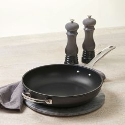 Le Creuset Online Toughened Non-stick PRO Deep Fry Pan - Toughened Non-stick PRO Deep Fry Pan