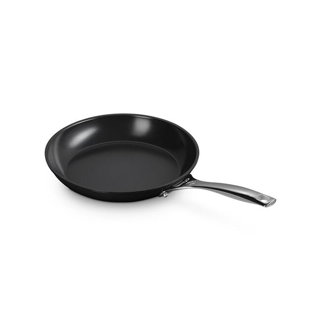 Le Creuset Online Essential Non-stick Ceramic Fry Pan - Essential Non-stick Ceramic Fry Pan - Image 3