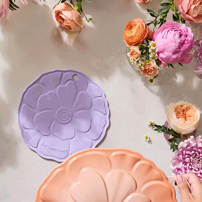 Le Creuset Online Petal Trivet - Petal Trivet