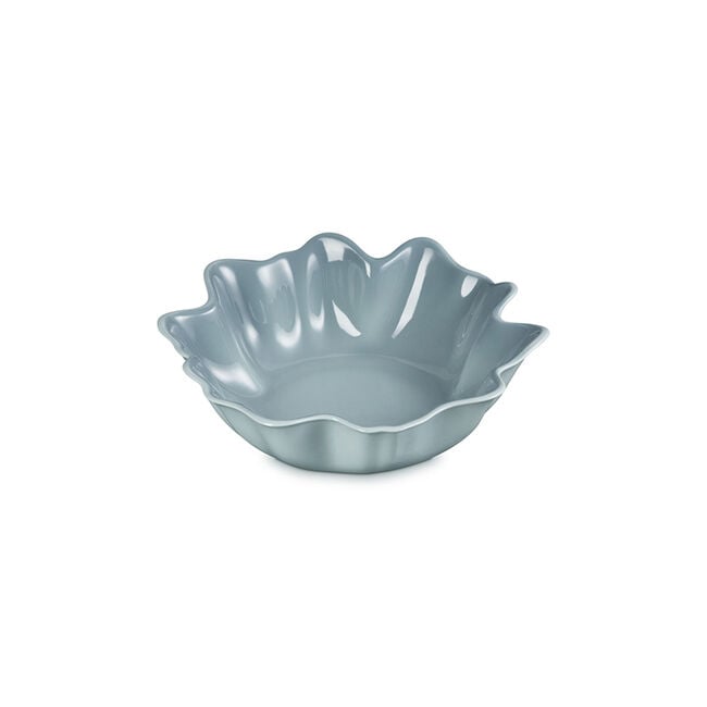 Le Creuset Online Iris Collection Serving Bowl - Iris Collection Serving Bowl - Image 24
