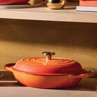 Le Creuset Online Signature Round Braiser with Crucible Knob - Signature Round Braiser with Crucible Knob - Image 16