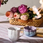 Le Creuset Online Petal Mug - Petal Mug - Image 6