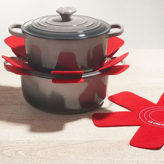 Le Creuset Online lec27ware Protectors, Set of 3 - lec27ware Protectors, Set of 3 - Image 5