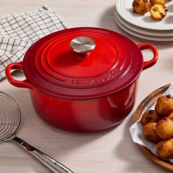 Le Creuset Online Traditional Round Dutch Oven - Traditional Round Dutch Oven
