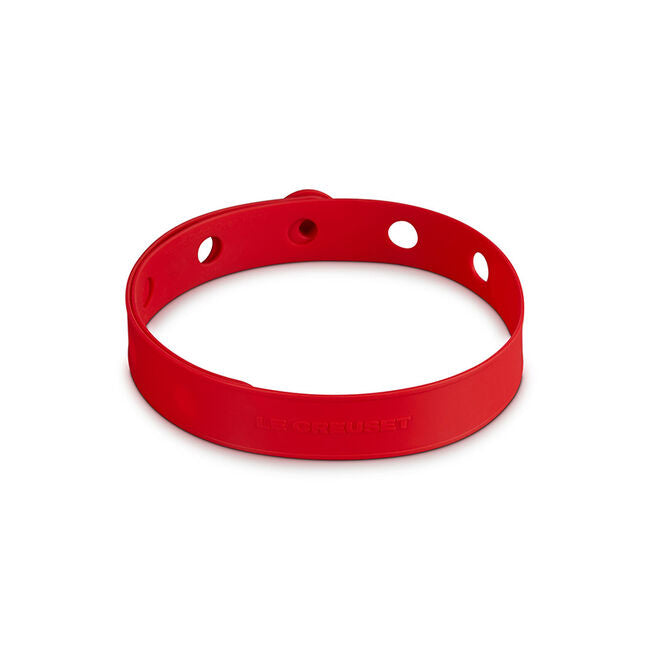 Le Creuset Online Silicone Travel Latch - Silicone Travel Latch - Image 4