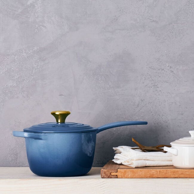 Le Creuset Online Signature Saucepan - Signature Saucepan - Image 11