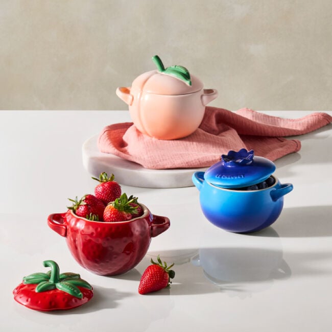 Le Creuset Online Blueberry Mini Cocotte - Blueberry Mini Cocotte - Image 15