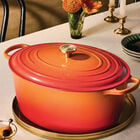 Le Creuset Online Signature Oval Dutch Oven with Crucible Knob - Signature Oval Dutch Oven with Crucible Knob - Image 14