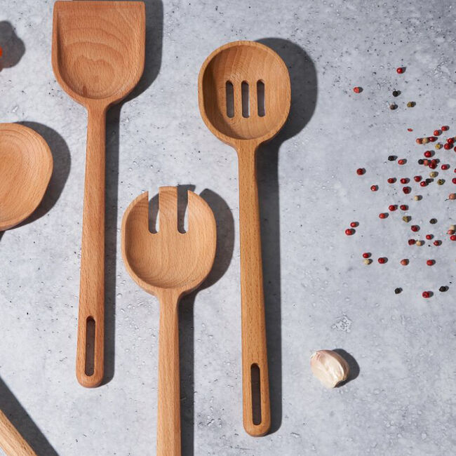 Le Creuset Online Signature Wood Slotted Spoon - Signature Wood Slotted Spoon