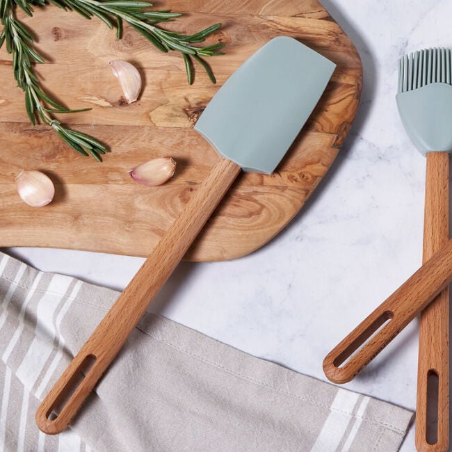 Le Creuset Online Signature Silicone Medium Spatula - Signature Silicone Medium Spatula