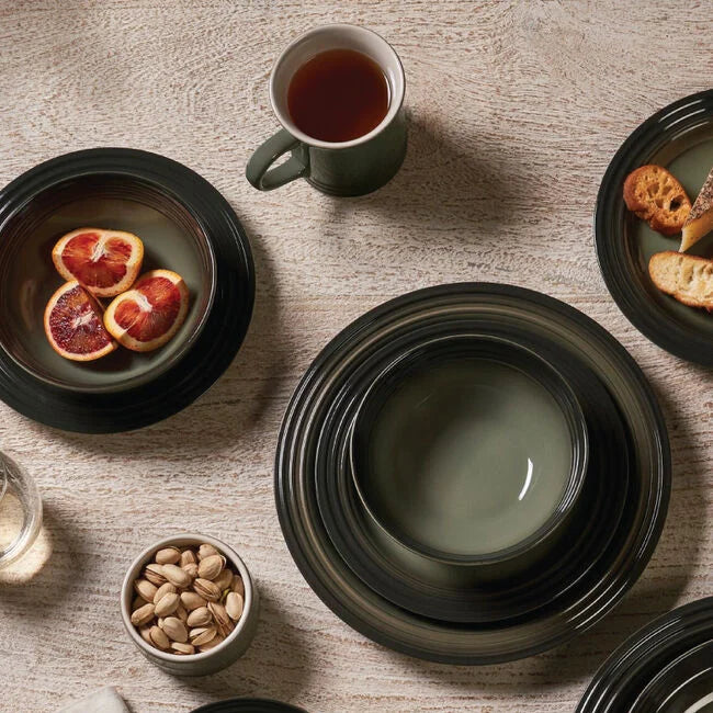 Le Creuset Online Vancouver 16-Piece Dinnerware Set - Vancouver 16-Piece Dinnerware Set - Image 6
