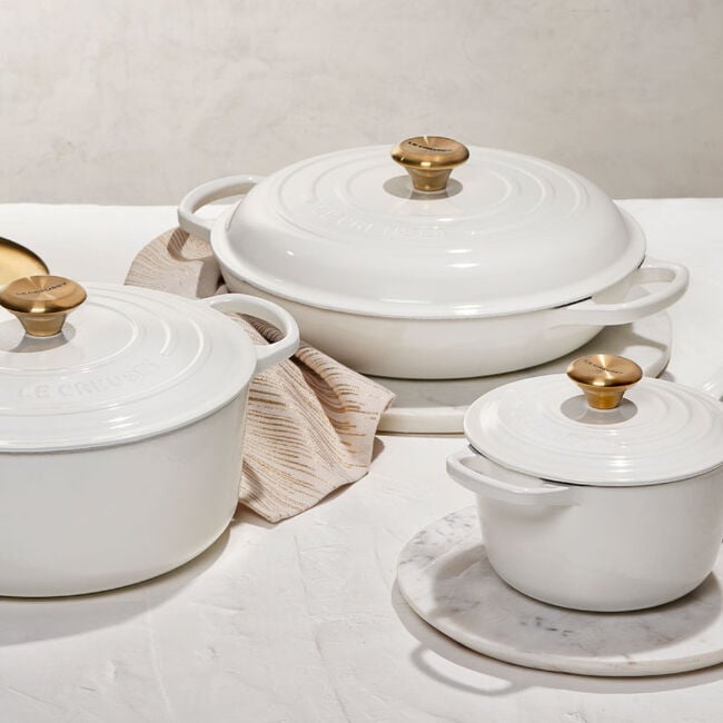 Le Creuset Online Signature Braiser with Gold Knob - Signature Braiser with Gold Knob - Image 6