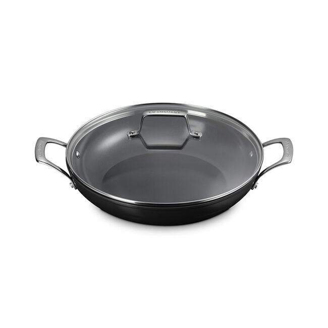 Le Creuset Online Essential Non-stick Ceramic Shallow Braiser with Glass Lid - Essential Non-stick Ceramic Shallow Braiser with Glass Lid - Image 12