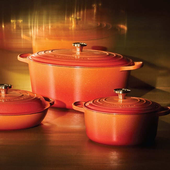 Le Creuset Online Signature Oval Dutch Oven with Crucible Knob - Signature Oval Dutch Oven with Crucible Knob - Image 3