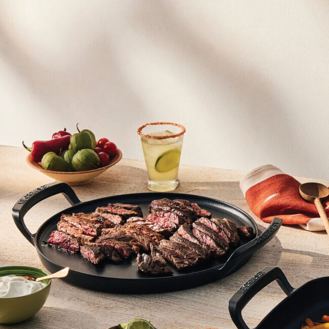 Le Creuset Online Alpine Outdoor Collection Pizza Pan - Alpine Outdoor Collection Pizza Pan - Image 5