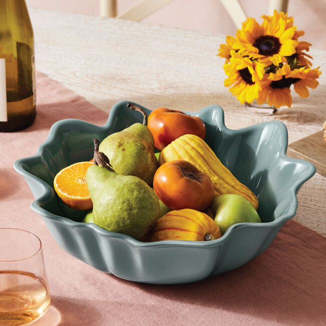 Le Creuset Online Iris Collection Serving Bowl - Iris Collection Serving Bowl - Image 22