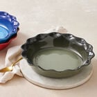 Le Creuset Online Heritage Fluted Pie Dish - Heritage Fluted Pie Dish - Image 9