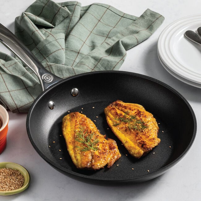 Le Creuset Online Toughened Non-stick PRO Fry Pan - Toughened Non-stick PRO Fry Pan