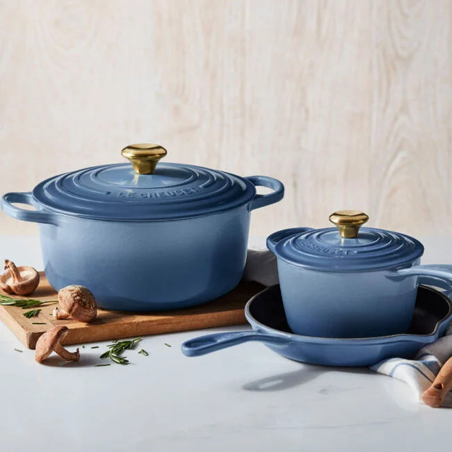 Le Creuset Online Signature Enameled Cast Iron 5-Piece lec27ware Set - Signature Enameled Cast Iron 5-Piece lec27ware Set - Image 5
