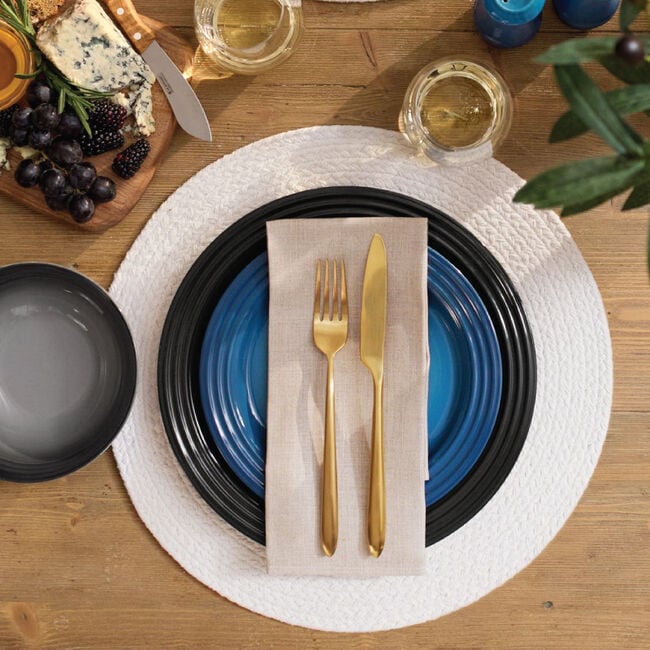 Le Creuset Online Vancouver Salad Plates, Set of 4 - Vancouver Salad Plates, Set of 4 - Image 9