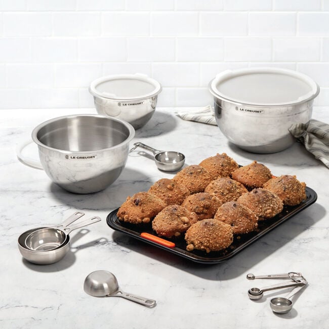 Le Creuset Online Stainless Steel Mixing Bowls with Lids, Set of 3 - Stainless Steel Mixing Bowls with Lids, Set of 3 - Image 2