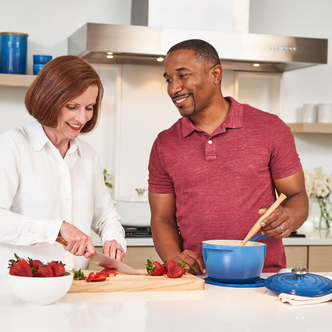 Le Creuset Online Signature Saucepan - Signature Saucepan - Image 9