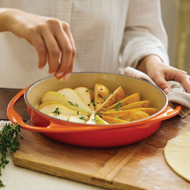 Le Creuset Online Traditional Round Tarte Tatin Dish - Traditional Round Tarte Tatin Dish - Image 2