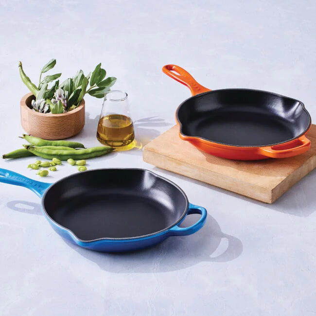 Le Creuset Online Signature Skillet - Signature Skillet - Image 6