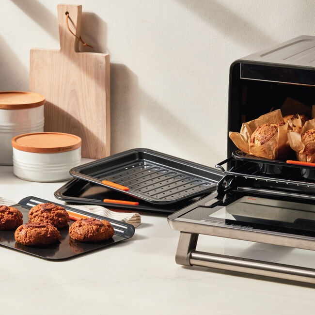 Le Creuset Online Non-stick Metal Bakeware 4-Piece Toaster Oven Set - Non-stick Metal Bakeware 4-Piece Toaster Oven Set