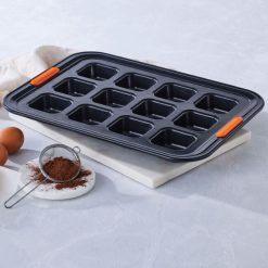 Le Creuset Online Non-stick Metal Bakeware 12-Cup Brownie Pan - Non-stick Metal Bakeware 12-Cup Brownie Pan