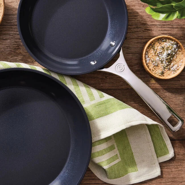 Le Creuset Online Essential Non-stick Ceramic Fry Pan - Essential Non-stick Ceramic Fry Pan - Image 14