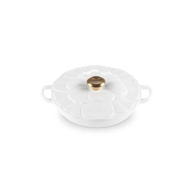 Le Creuset Online Signature Petal Braiser - Signature Petal Braiser - Image 7