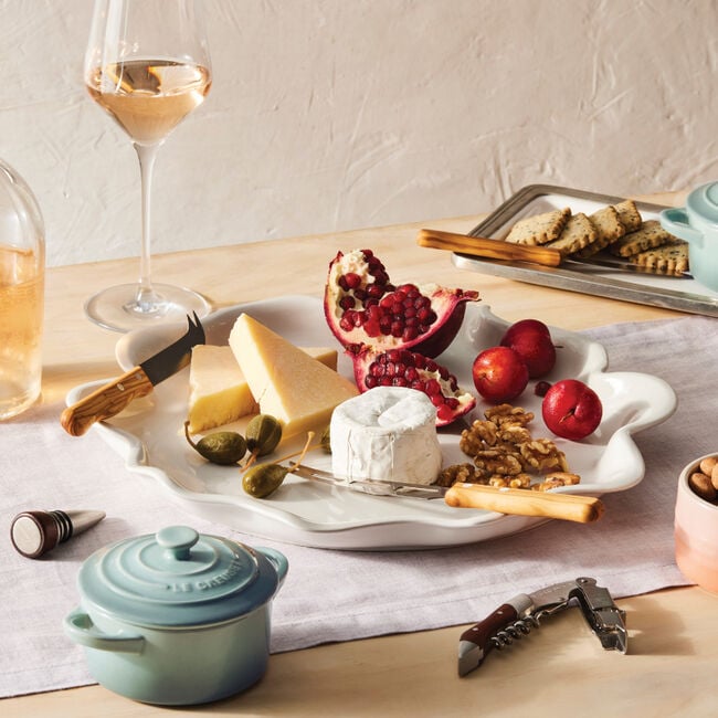 Le Creuset Online Iris Collection Serving Platter - Iris Collection Serving Platter