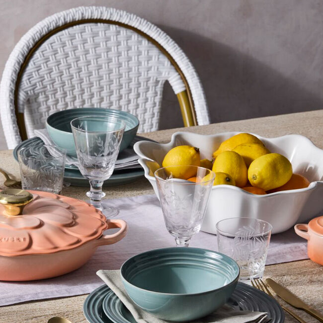 Le Creuset Online Iris Collection Serving Bowl - Iris Collection Serving Bowl - Image 20