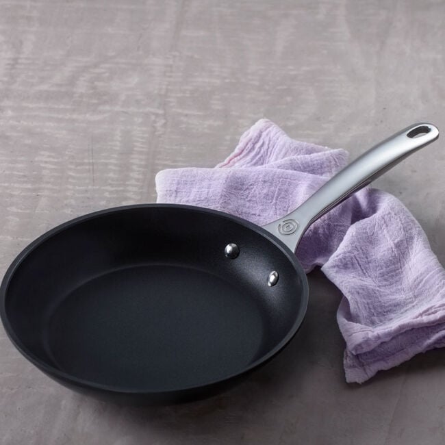 Le Creuset Online Toughened Non-stick PRO Fry Pan - Toughened Non-stick PRO Fry Pan - Image 4