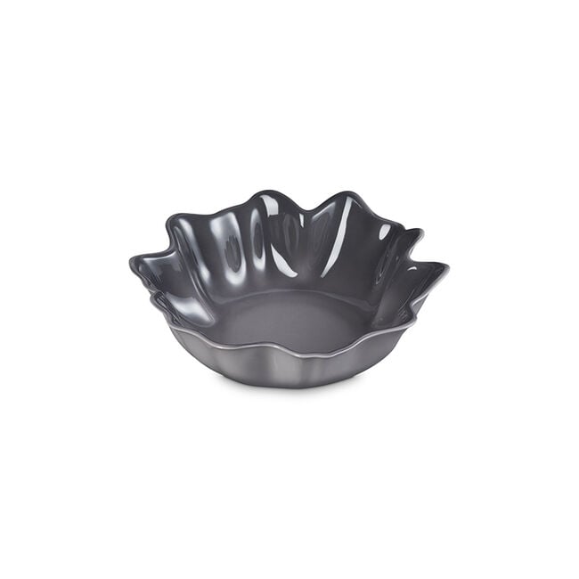 Le Creuset Online Iris Collection Serving Bowl - Iris Collection Serving Bowl - Image 28