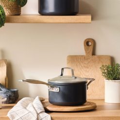 Le Creuset Online Essential Non-stick Ceramic Saucepan with Glass Lid - Essential Non-stick Ceramic Saucepan with Glass Lid