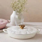 Le Creuset Online Signature Petal Braiser - Signature Petal Braiser - Image 30
