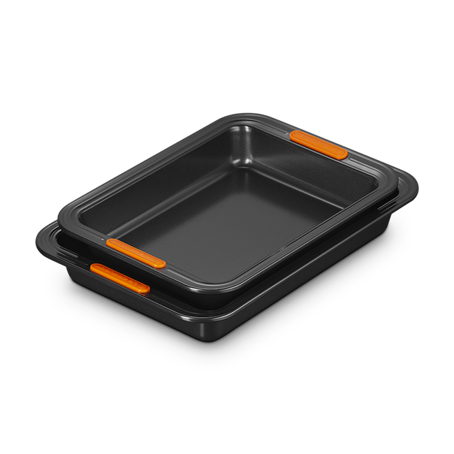 Le Creuset Online Non-stick Metal Bakeware 2-Piece Rectangular Cake Pan Set - Non-stick Metal Bakeware 2-Piece Rectangular Cake Pan Set - Image 2