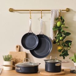 Le Creuset Online Essential Non-stick Ceramic 6-Piece Set - Essential Non-stick Ceramic 6-Piece Set